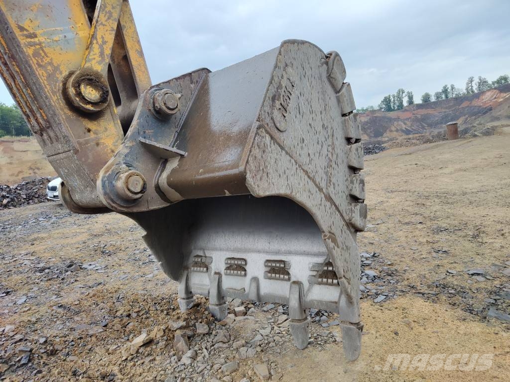 Komatsu HB 365 LC-3 Hybrid 履带挖掘机