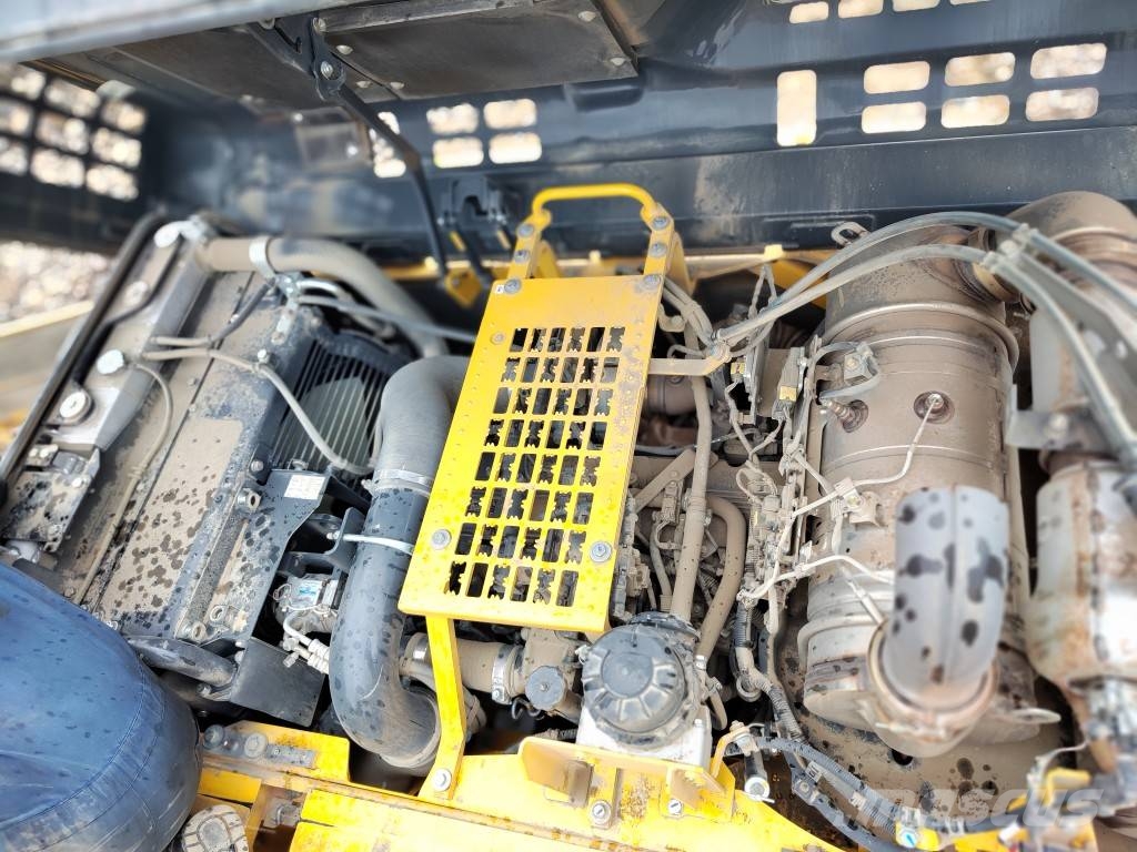 Komatsu HB 365 LC-3 Hybrid 履带挖掘机