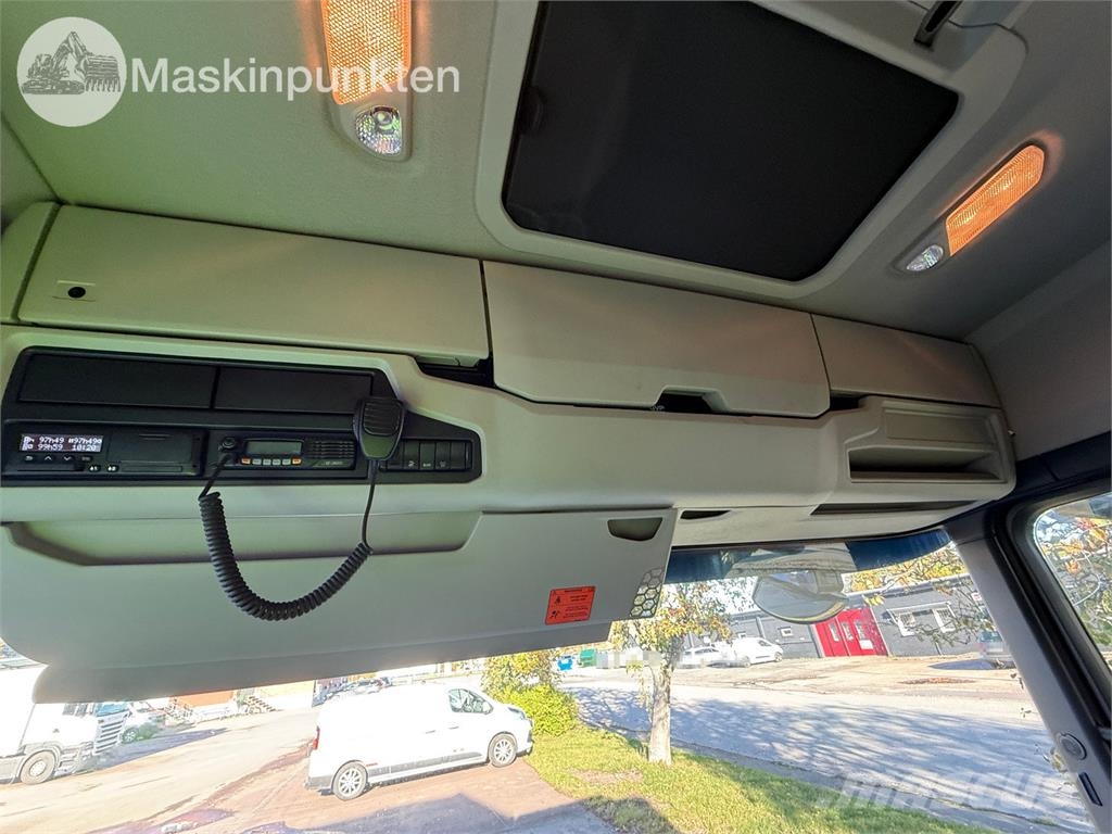 Scania G410B8X4*4NB Lastväxlare/Krokbilar