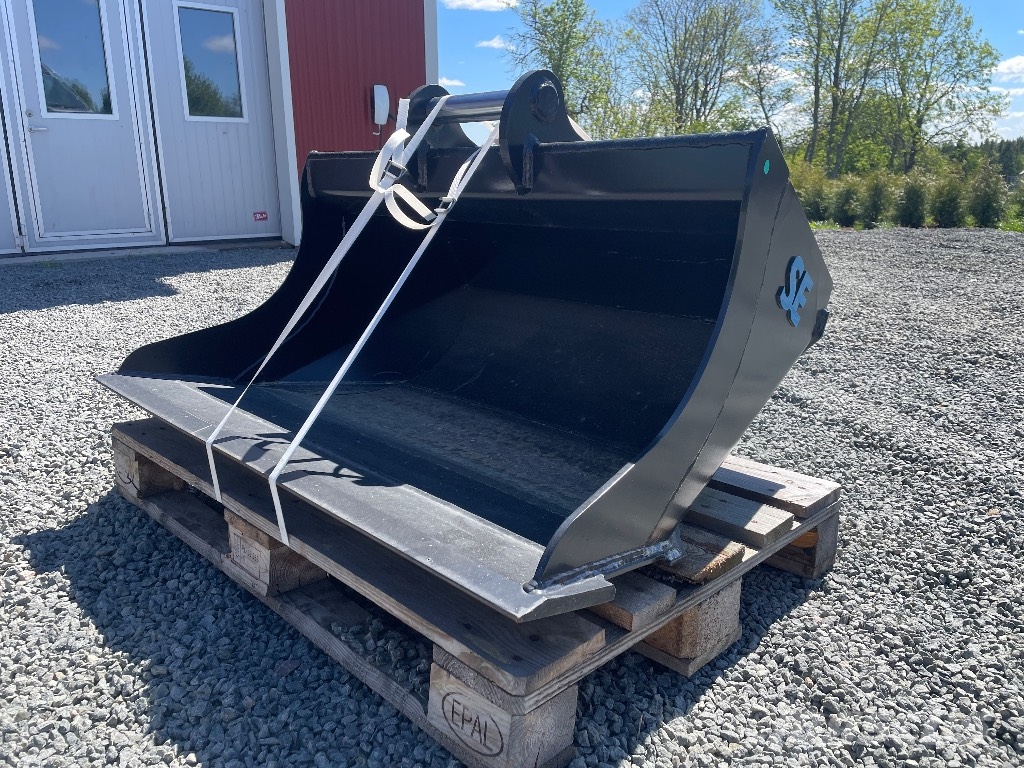 SE Equipment Planeringsskopa S50 1300mm Кофи