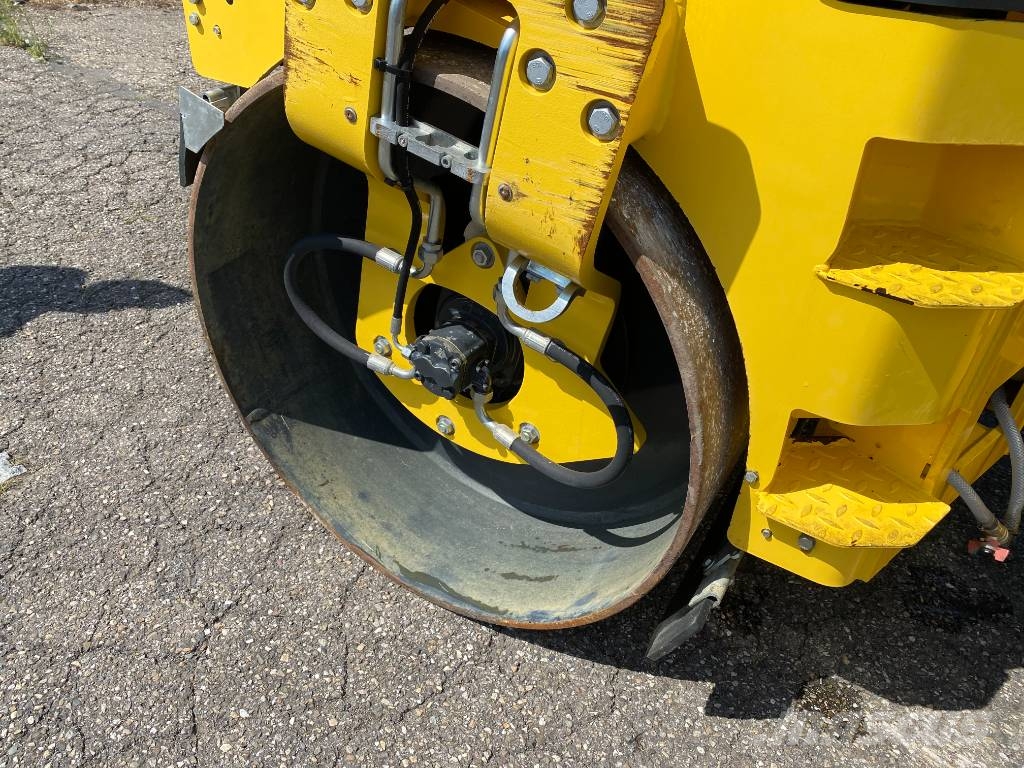 Bomag BW138AD-5/Stage-V 1er Main endommagé Tvåvalsvältar
