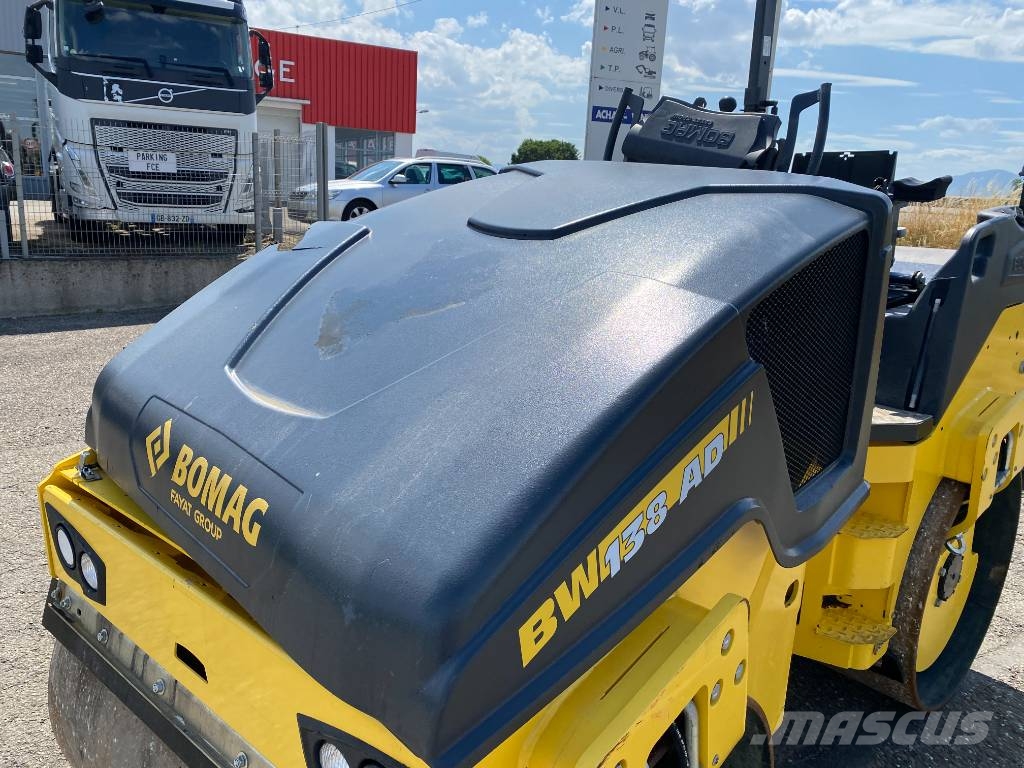 Bomag BW138AD-5/Stage-V 1er Main endommagé Tvåvalsvältar