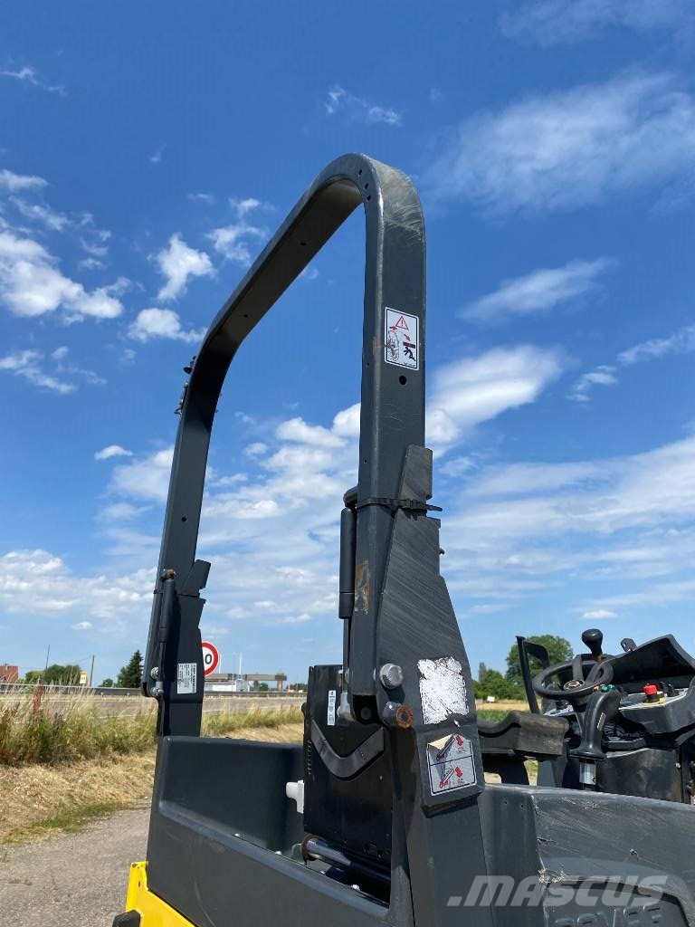 Bomag BW138AD-5/Stage-V 1er Main endommagé Tvåvalsvältar