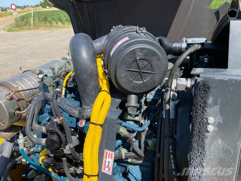 Bomag BW138AD-5/Stage-V 1er Main endommagé Tvåvalsvältar