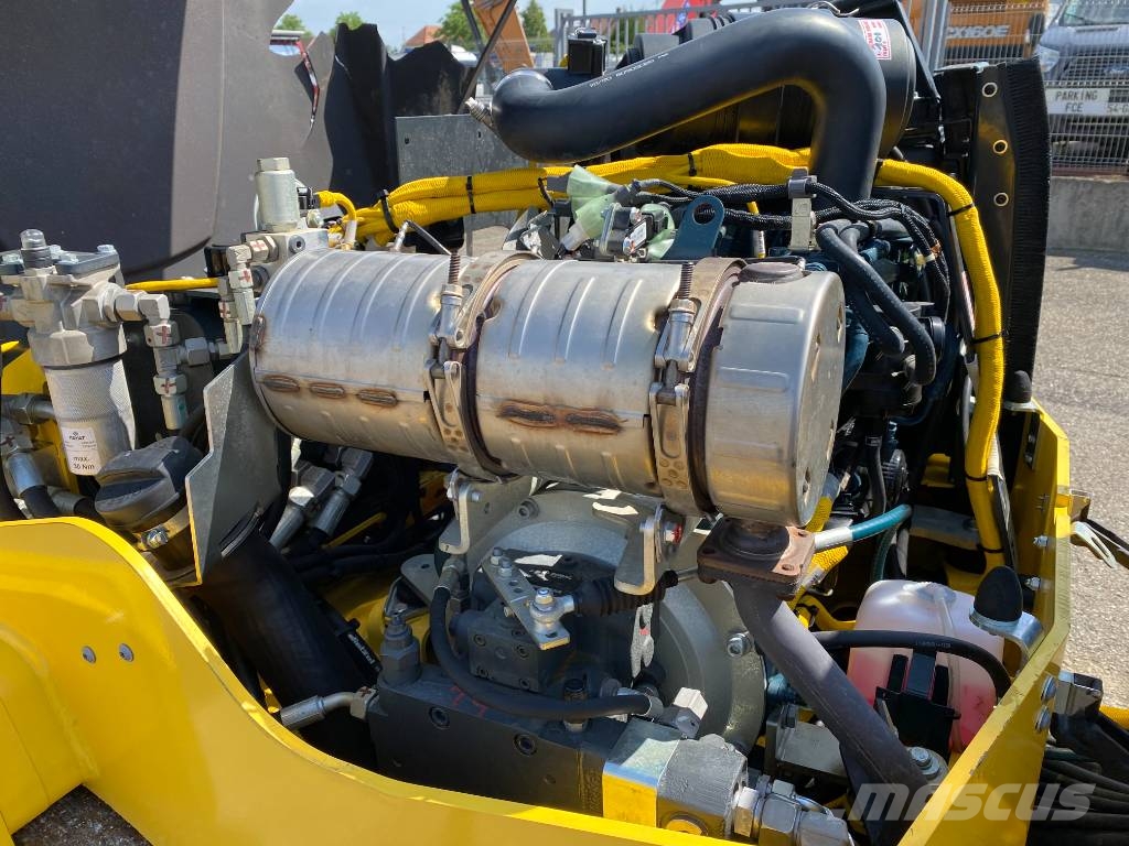 Bomag BW138AD-5/Stage-V 1er Main endommagé Tvåvalsvältar