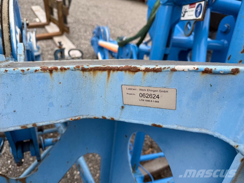 Liebherr Liebherr Part/ Jib/ Runner/ Cylinder Mobilkran Oprema i dijelovi za kranove