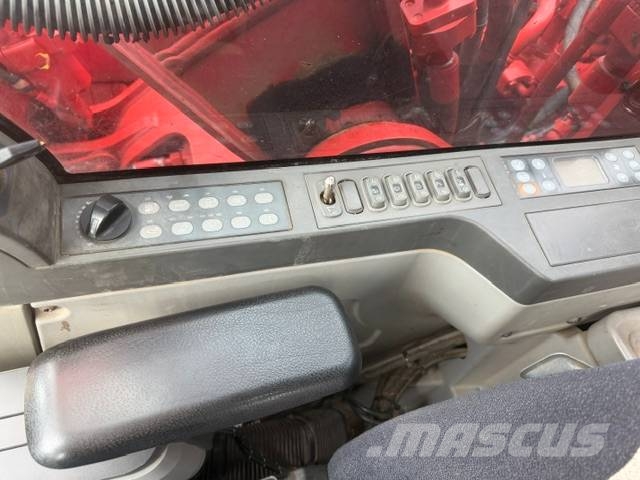 CAT 323 F L Rupsgraafmachines