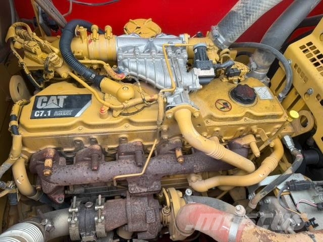 CAT 323 F L Rupsgraafmachines