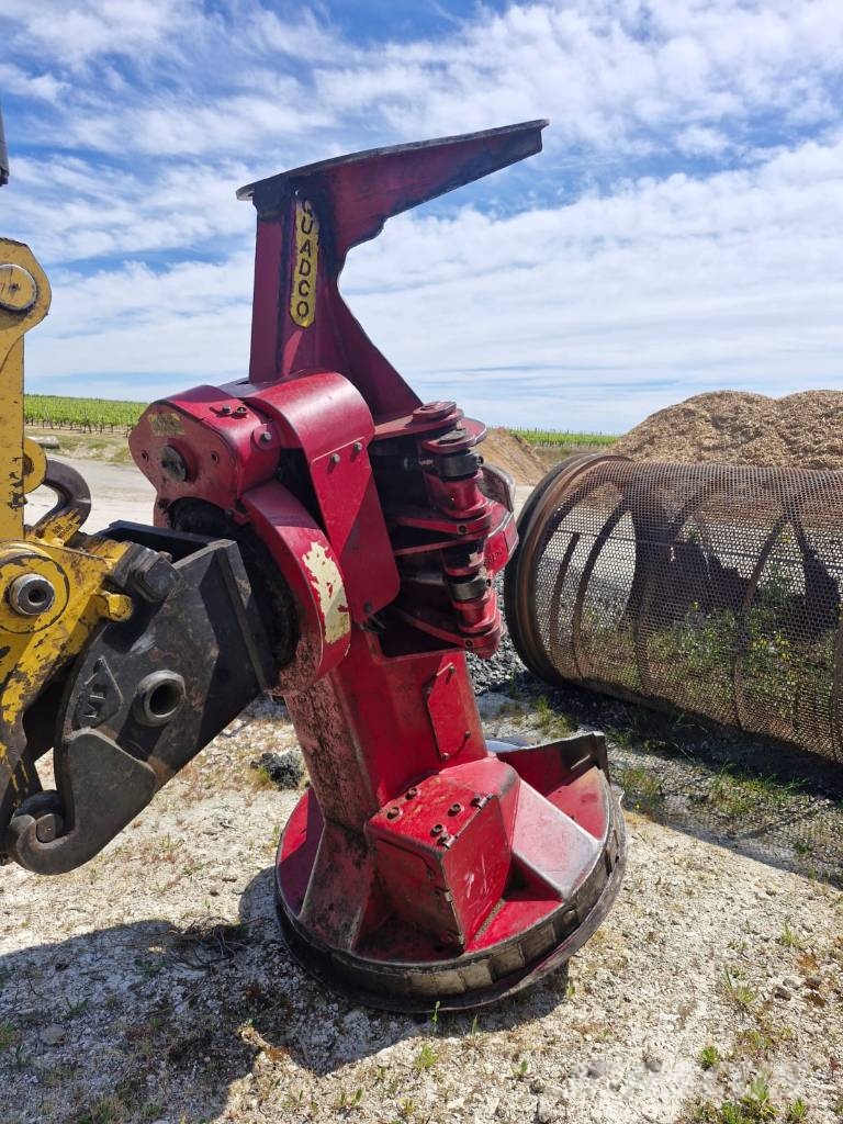 QUADCO 18C Combine forestiere