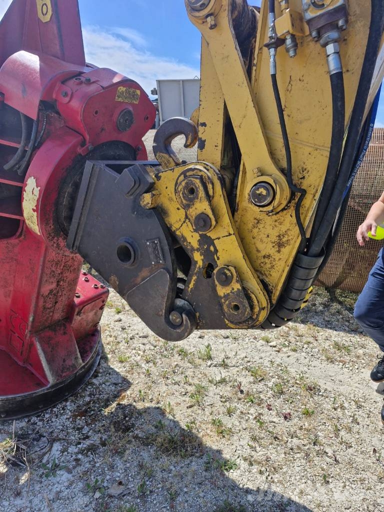 QUADCO 18C Combine forestiere