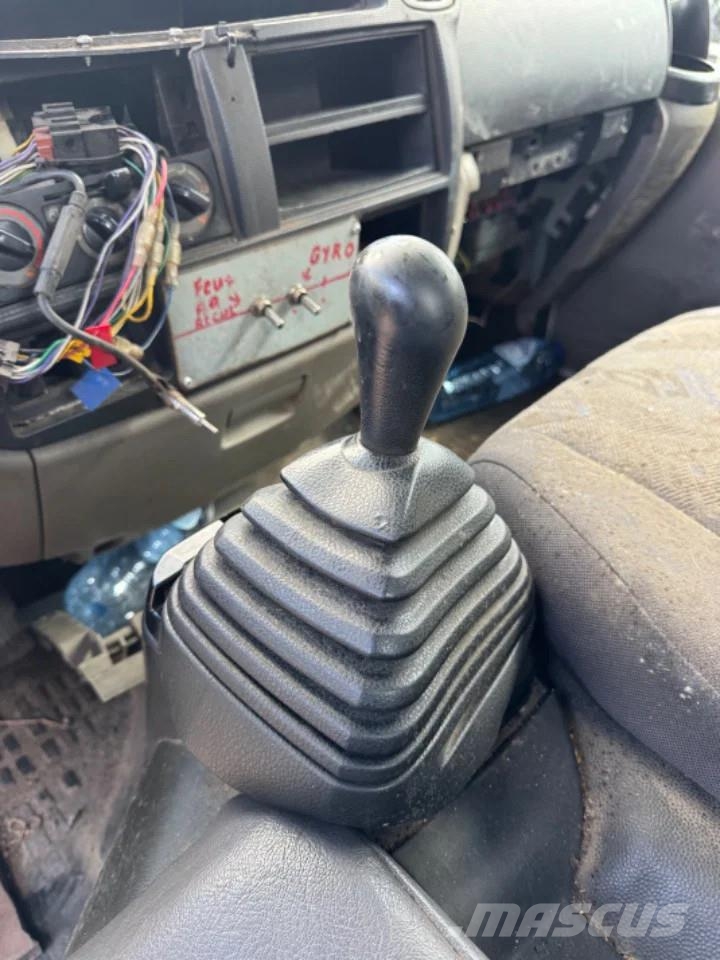 Renault Maxity **ENGINE BROKEN-MOTORSHADEN-MOTEUR HS** Tiptrailere