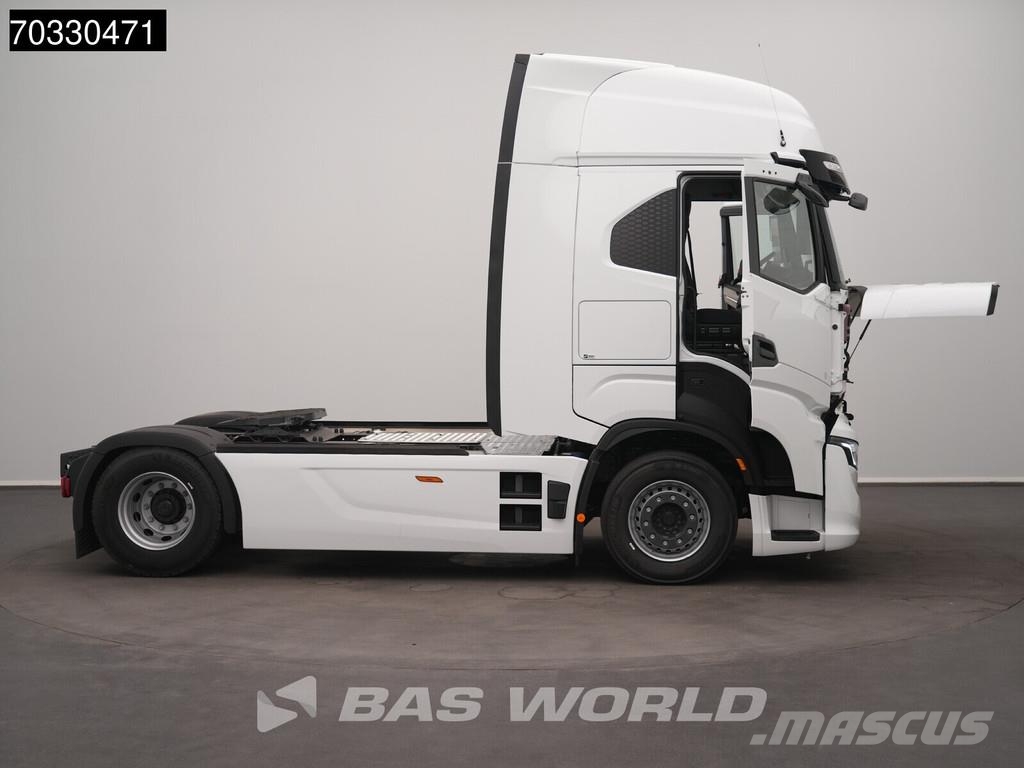 Iveco S-Way 500 4X2 NEW! Retarder 2x tanks Standklima AC Camiones tractor