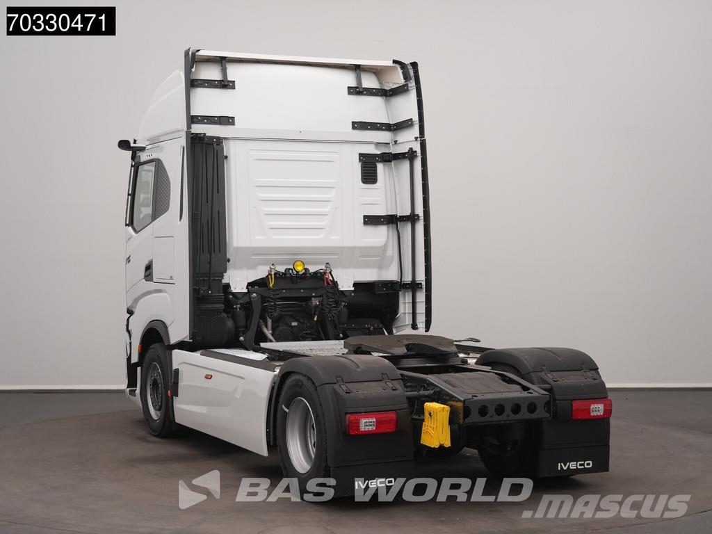 Iveco S-Way 500 4X2 NEW! Retarder 2x tanks Standklima AC Camiones tractor