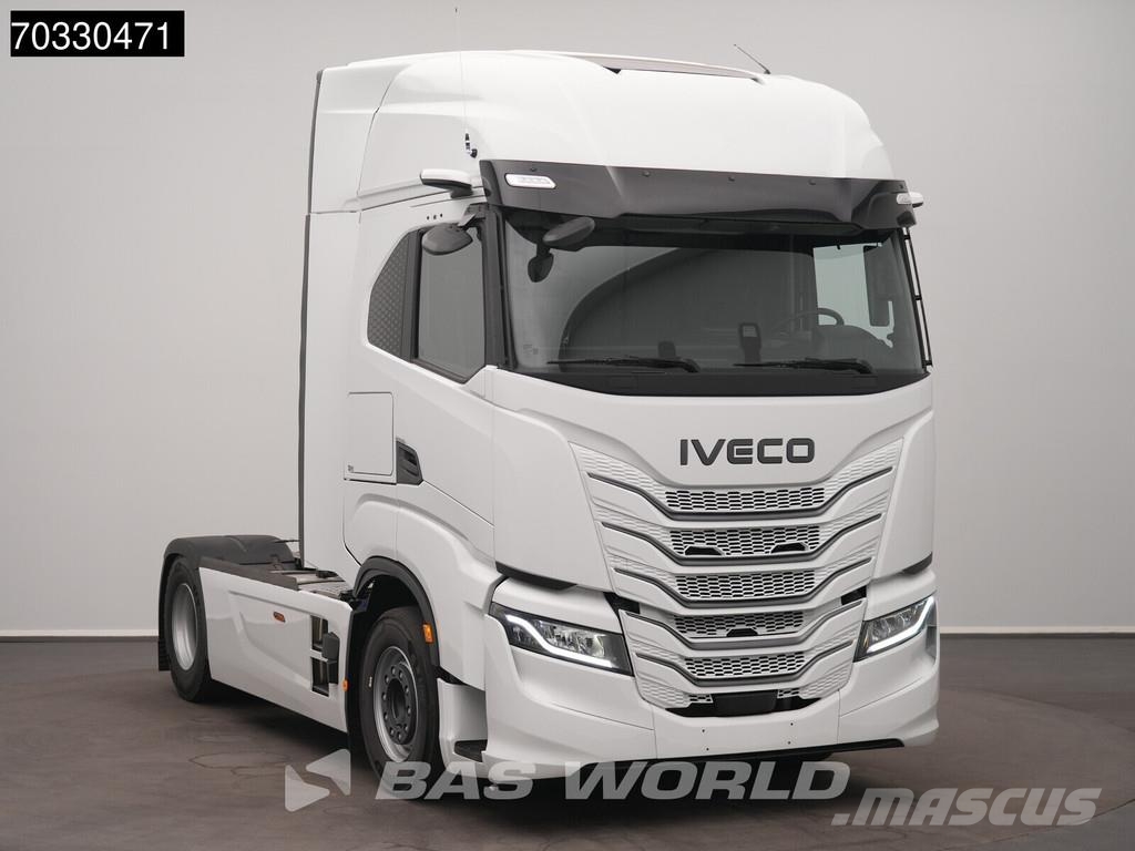 Iveco S-Way 500 4X2 NEW! Retarder 2x tanks Standklima AC Camiones tractor