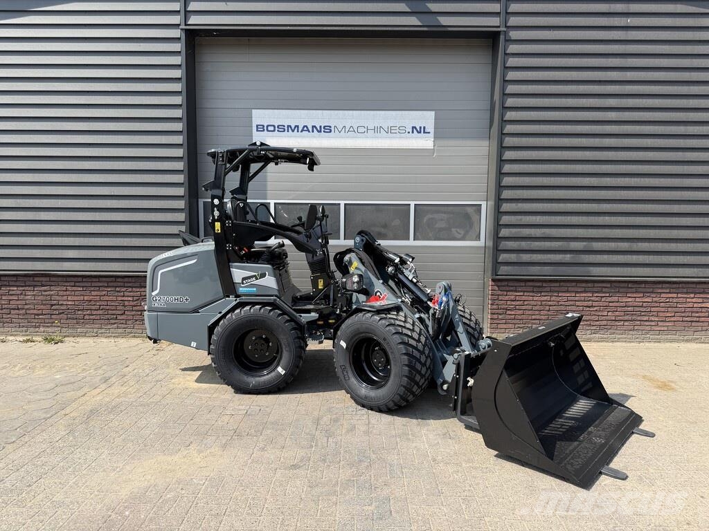 GiANT G2700 X-TRA HD+ minishovel NIEUW (tandempomp stabi لوادر بعجل