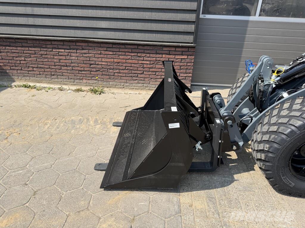 GiANT G2700 X-TRA HD+ minishovel NIEUW (tandempomp stabi لوادر بعجل