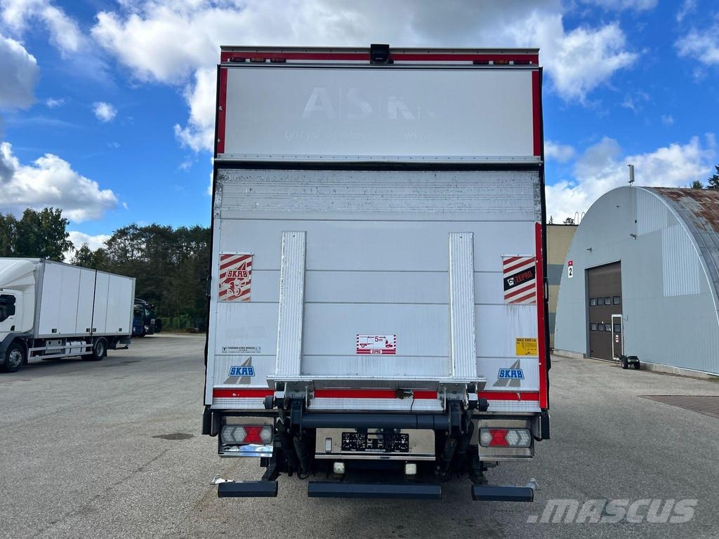 HFR KK18 LIFTING AXLE + BOX HEATING Hűtős