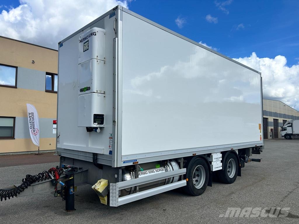 HFR KK18 LIFTING AXLE + BOX HEATING Hűtős