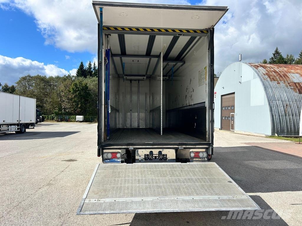 HFR KK18 LIFTING AXLE + BOX HEATING Hűtős