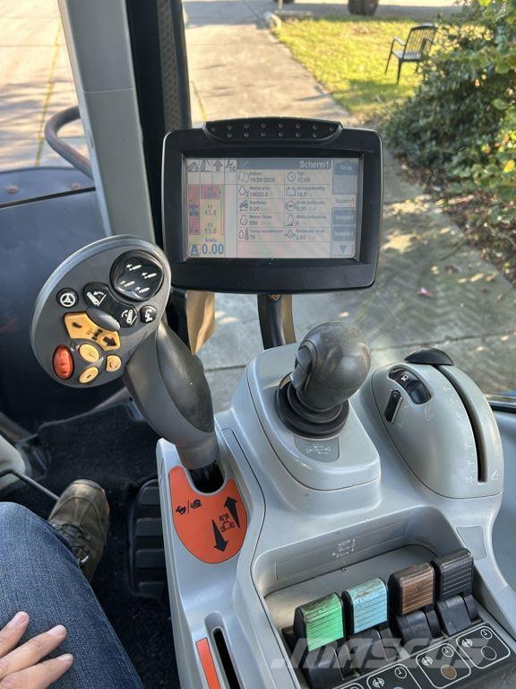 New Holland T7030 AC الجرارات