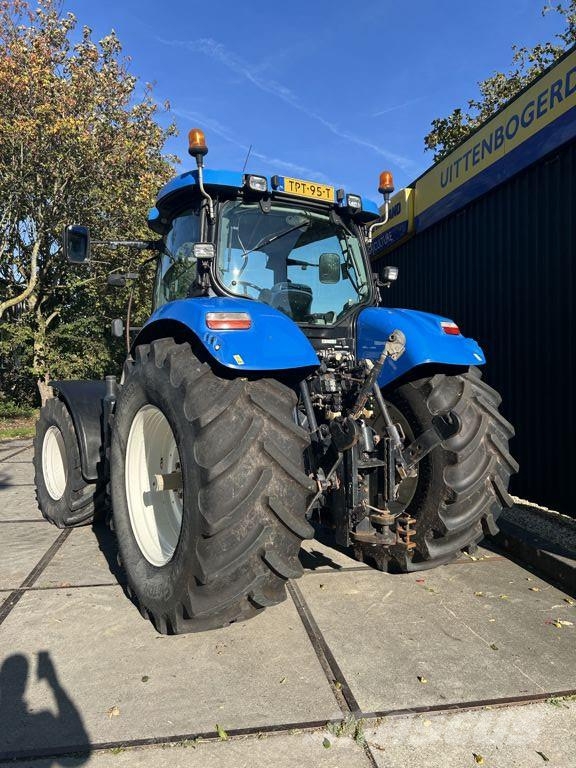 New Holland T7030 AC الجرارات