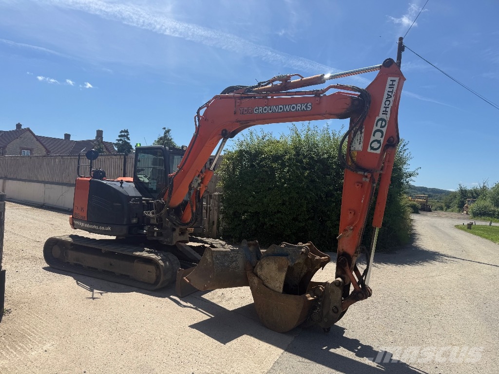 Hitachi ZX 85 US B-5 حفارات وسط 7 طن - 12 طن