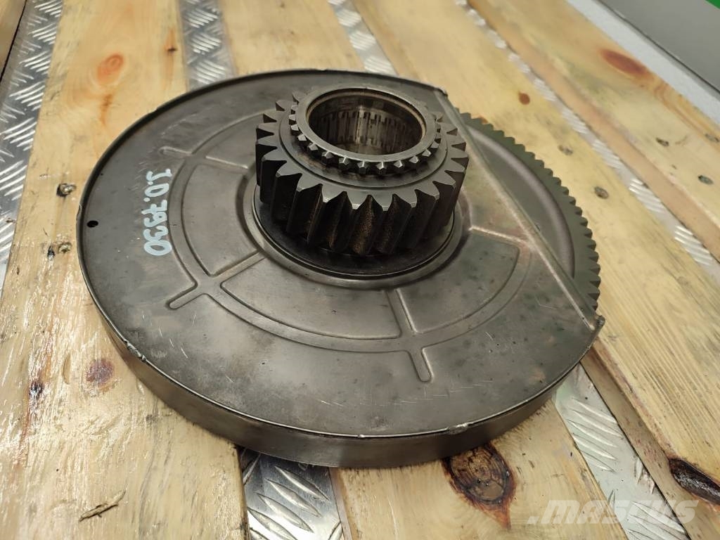 John Deere PTO gears R105892 JOHN DEERE 7930 Transmissie