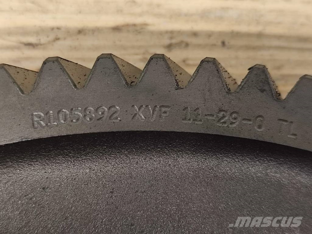 John Deere PTO gears R105892 JOHN DEERE 7930 Transmissie