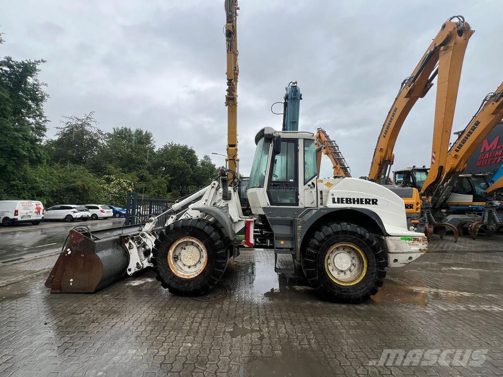 Liebherr L 524 Wheel loaders