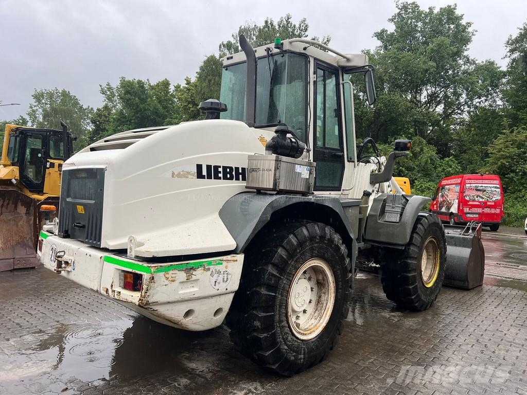 Liebherr L 524 Wheel loaders
