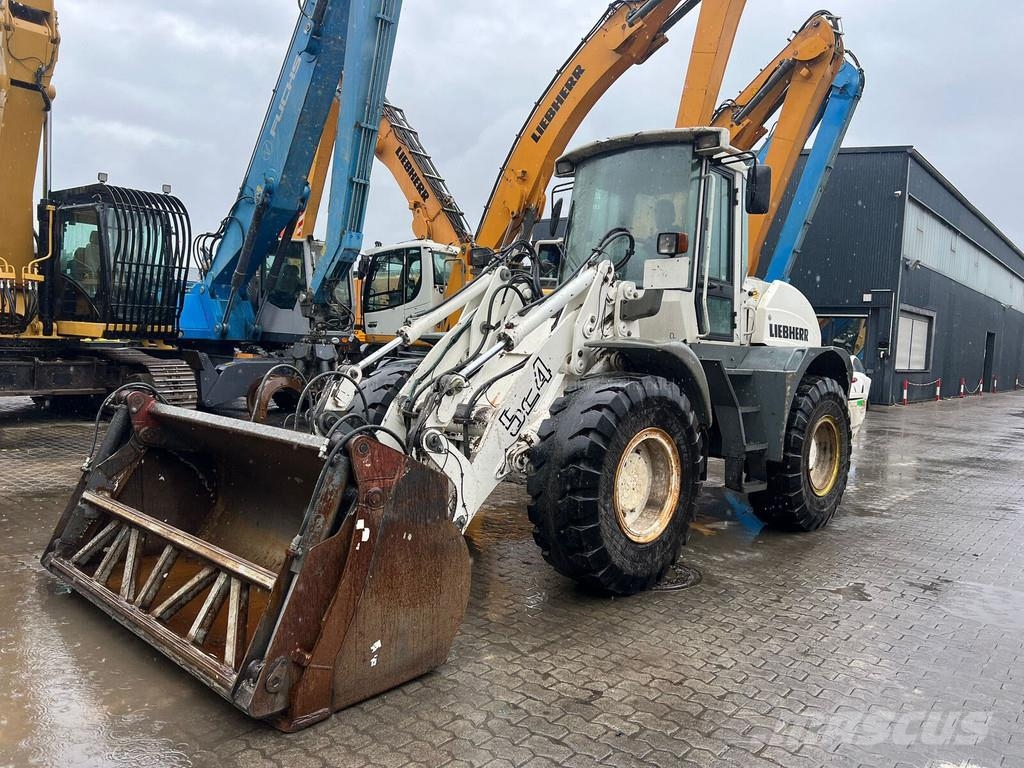 Liebherr L 524 Wheel loaders