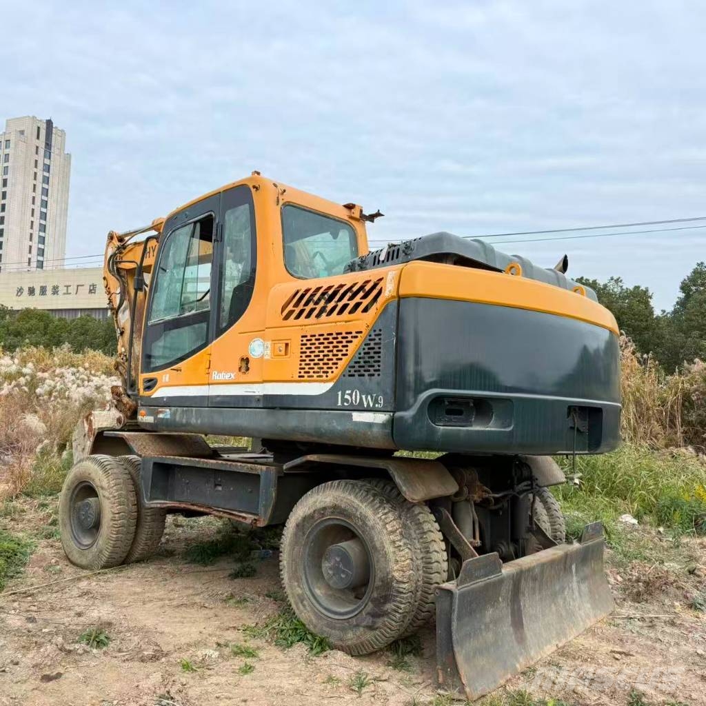 Hyundai Robex 150W-9 Gumikerekes kotrók