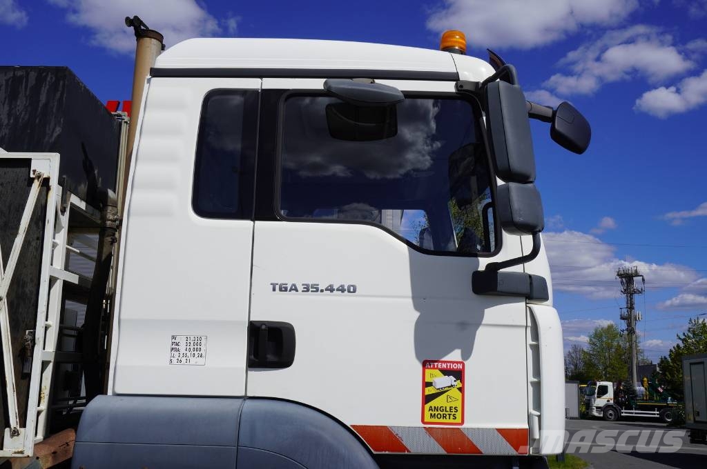 MAN TGA 35.440 8×4 / SB-106 vacuum excavator Excavadoras especiales