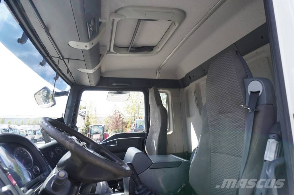 MAN TGA 35.440 8×4 / SB-106 vacuum excavator Excavadoras especiales