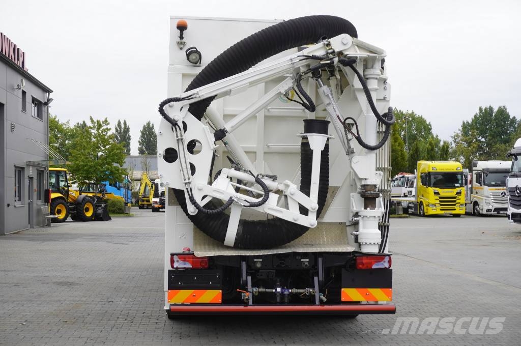 MAN TGA 35.440 8×4 / SB-106 vacuum excavator Specialūs ekskavatoriai
