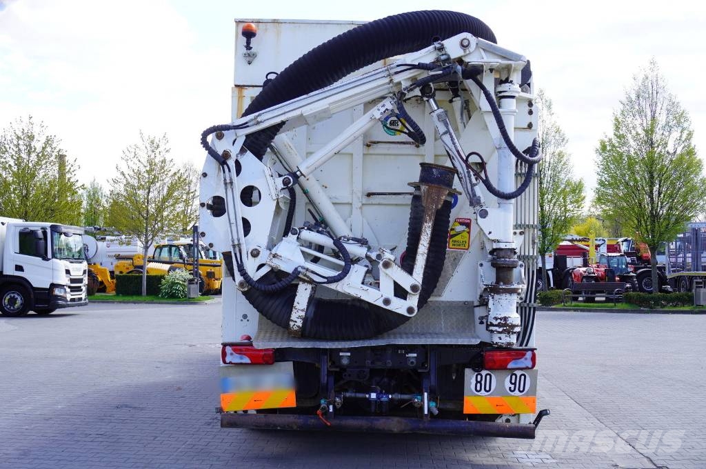 MAN TGA 35.440 8×4 / SB-106 vacuum excavator Excavadoras especiales