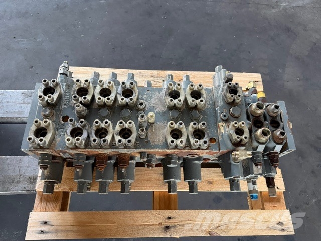 Liebherr A 316 USED HYDRAULIC BLOCK Hydraulik