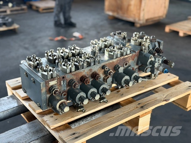 Liebherr A 316 USED HYDRAULIC BLOCK Hydraulik