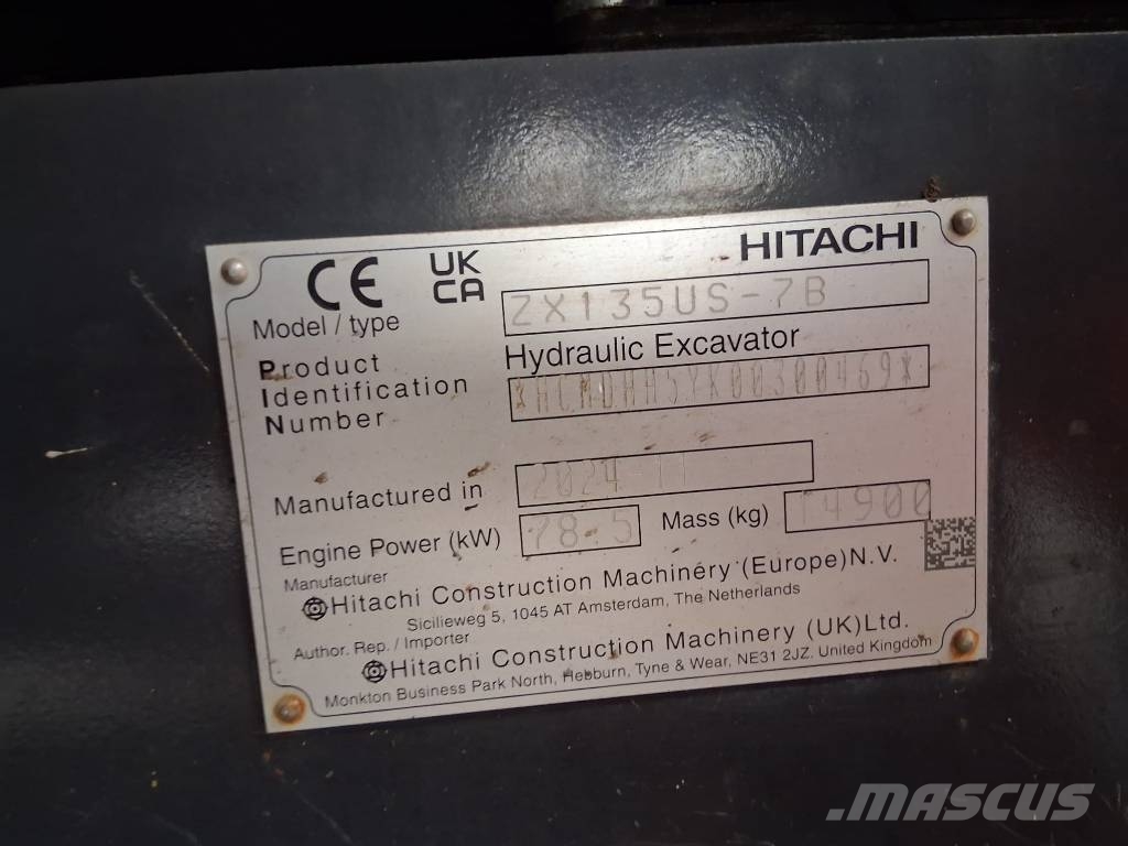 Hitachi ZX 135 US-7B Excavadoras de cadenas