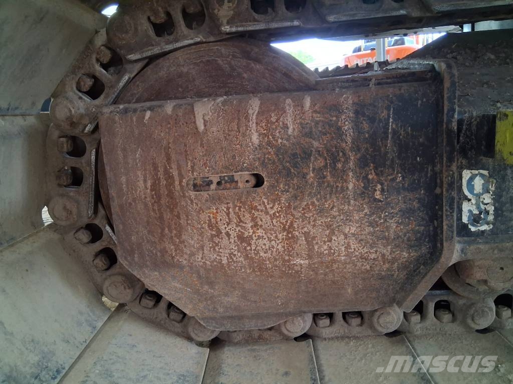 Hitachi ZX 135 US-7B Excavadoras de cadenas