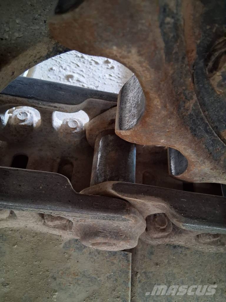 Hitachi ZX 135 US-7B Excavadoras de cadenas
