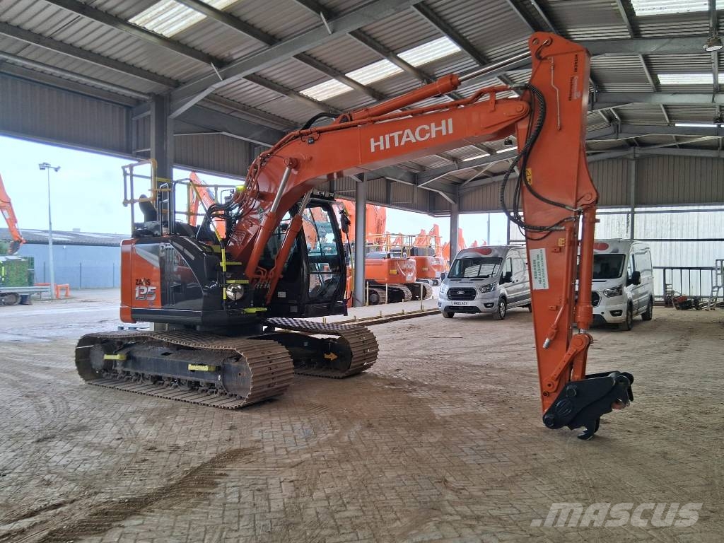 Hitachi ZX 135 US-7B Excavadoras de cadenas