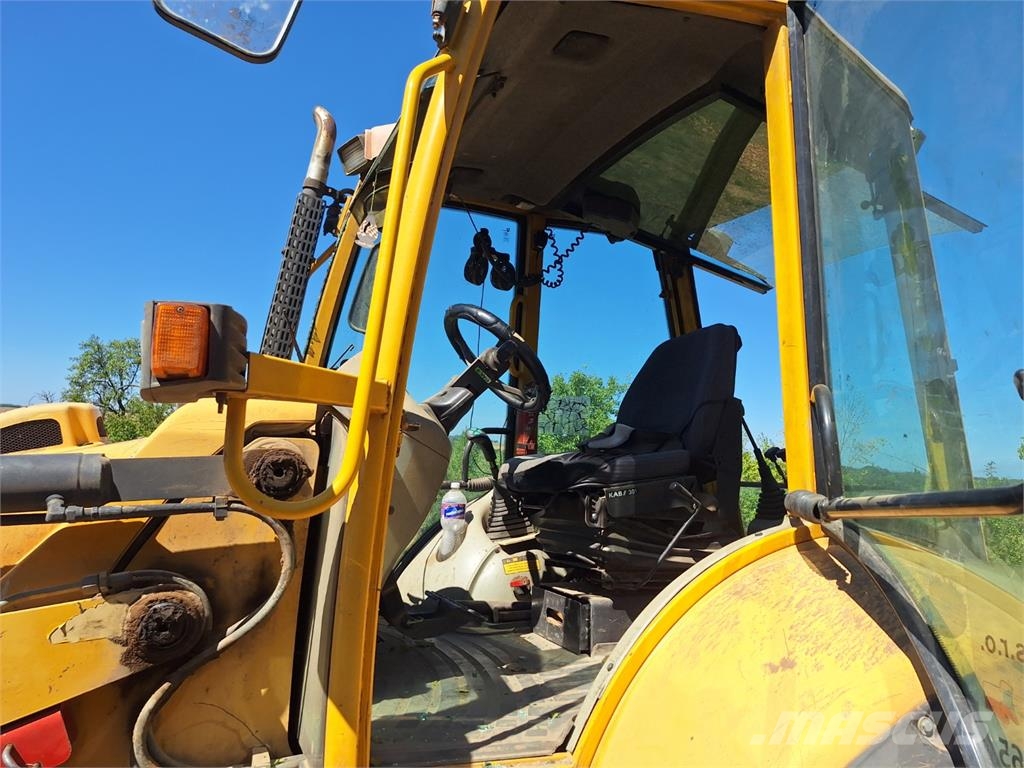 Komatsu WB 97 S-2 4X4 Muu