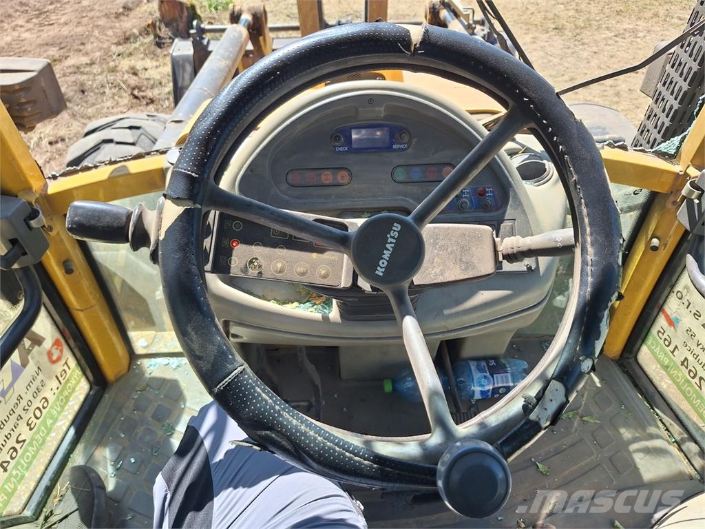 Komatsu WB 97 S-2 4X4 Muu