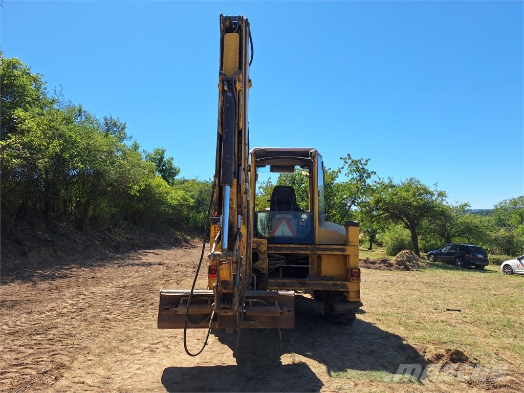 Komatsu WB 97 S-2 4X4 Muu