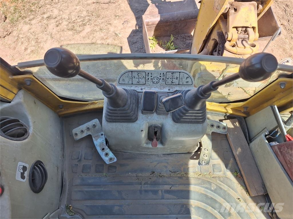 Komatsu WB 97 S-2 4X4 Muu