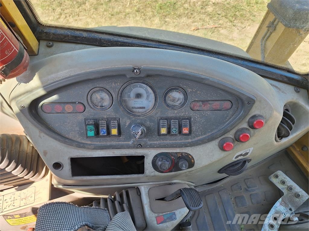 Komatsu WB 97 S-2 4X4 Muu