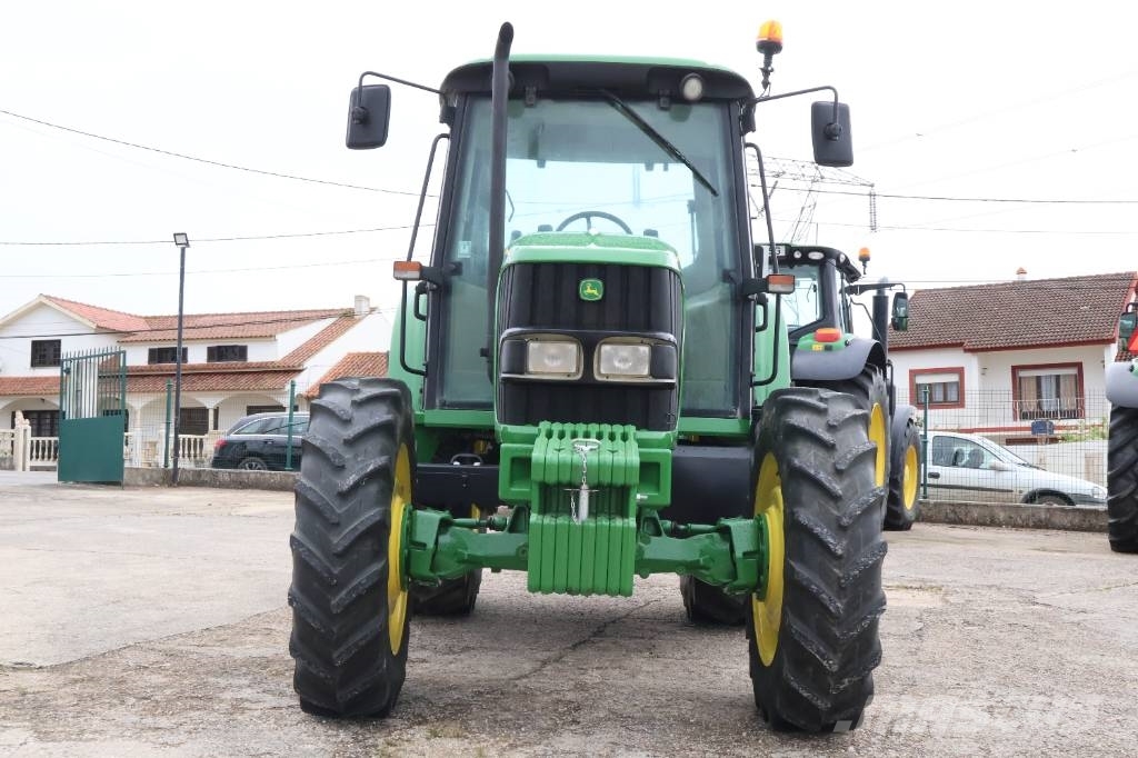John Deere 6120 Traktoren