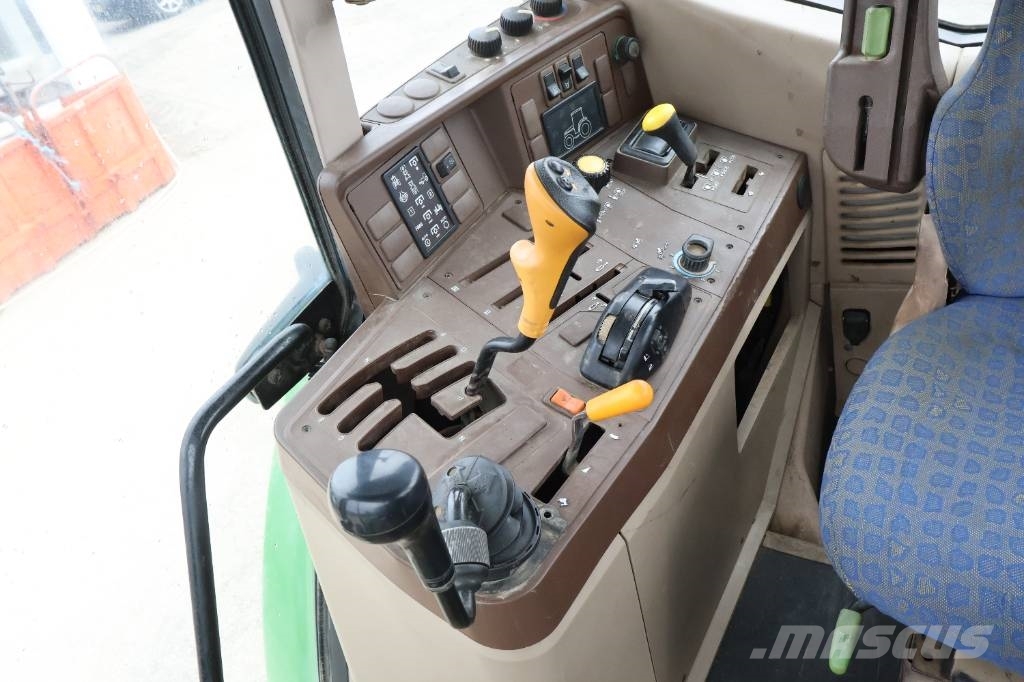 John Deere 6120 Traktoren