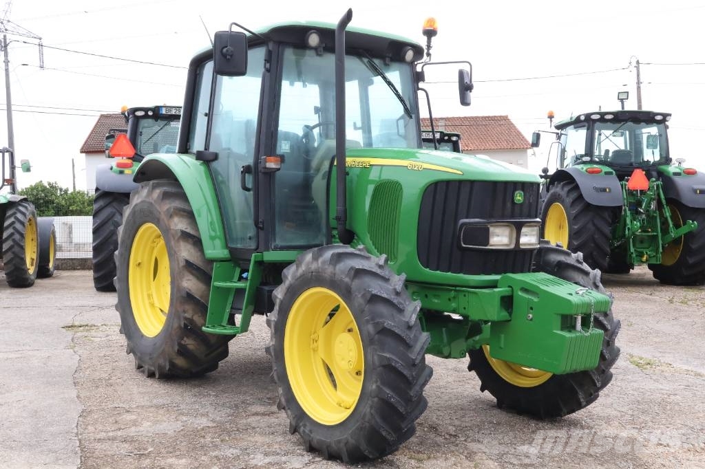 John Deere 6120 Traktoren